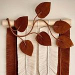 دیوارکوب مکرومه ای مدل برگ و پر تم پاییزی | JCHK-7294