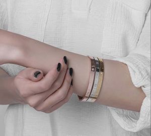 ست دستبند و انگشتر کارتیه | JCHK-4455