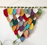 آویز برگ رنگی مکرمه | JCHK-4339