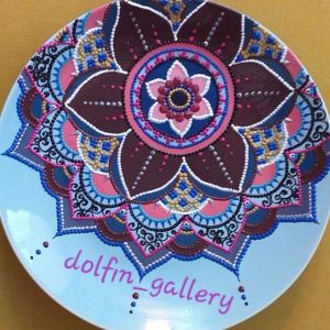 گالری نقاشی و نقطه کوبی