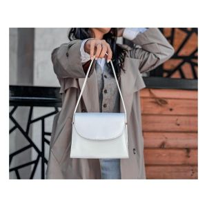 محصولات چرم طبیعی دستدوز مه رو🌙