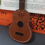 جاسوئیچی و جاکلیدی چرم طبیعی مدل گیتار | JCHK-9672