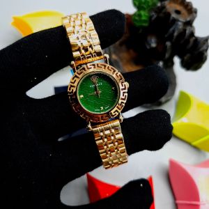 ساعت مچی زنانه ورساچه حکاکی طلایی صفحه سبز | JCHK-12055