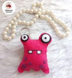 جاسوئیچی نمدی طرح هیولای صورتی | JCHK-13932