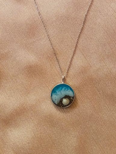گردنبند رزینی دست ساز طرح ساحل با صدف طبیعی  | JCHK-15959