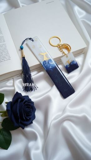 ست آویز و بوکمارک رزینی طرح وال | JCHK-16238