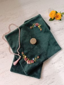 سجاده گلدوزی شده تماماً کار دست 🪡🧵 | JCHK-16603