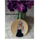 بشقاب دیوارکوب سفالی طرح دختر تنها| JCHK-3411