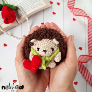 گالری دستبافت‌های نخودی